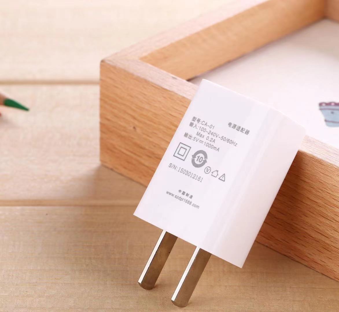 手機(jī)充電器火災(zāi)屢見不鮮，外殼用阻燃PC料更安全！