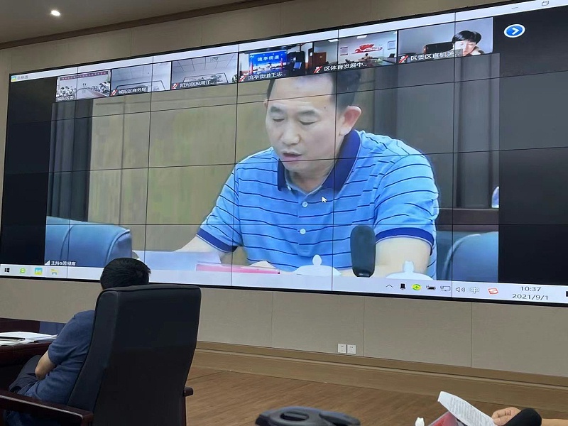 青島科技大學(xué)高性能聚合院李榮勛院長(zhǎng)做問題解答