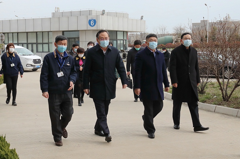 青島市走訪復工復產臺資企業(yè)--青島中新華美塑料有限公司